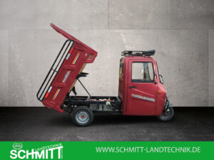 Seitenansicht des Cargo Runner Voltina in Rot mit gekippter Ladefläche